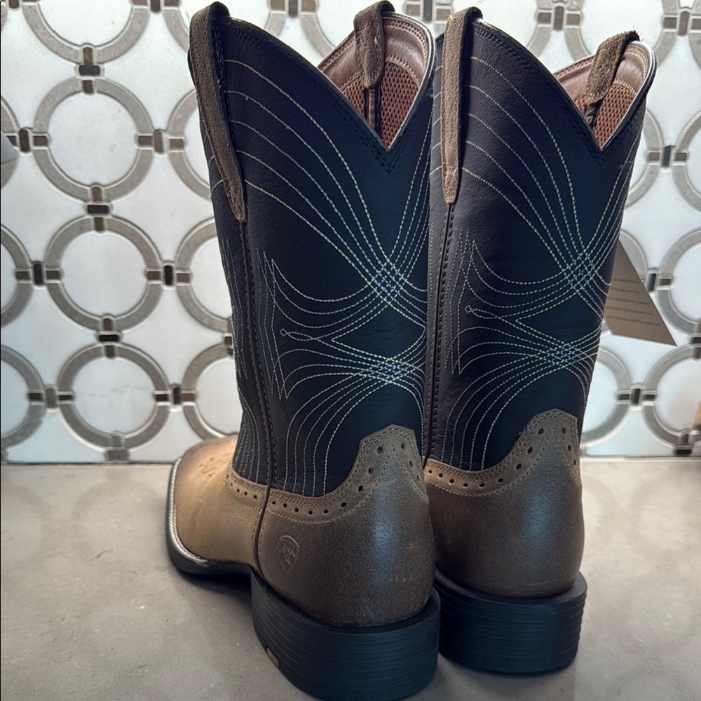 Ariat Brown Cowboy Western Boots with Classic Design Men’s 11 - Picture 5 of 6